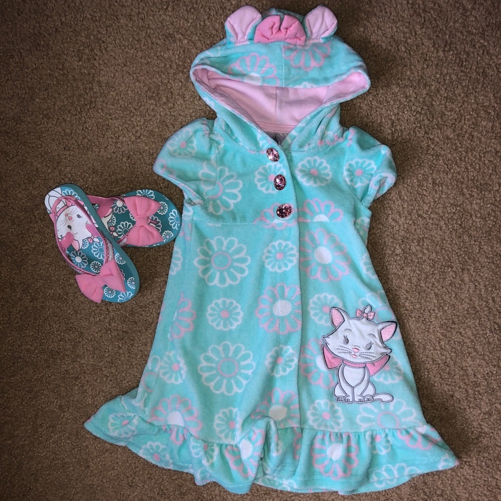 Disney Marie coverup & matching flip flops